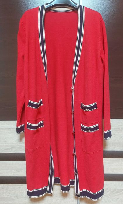 кардиган/жилетка в червен цвят НОВА