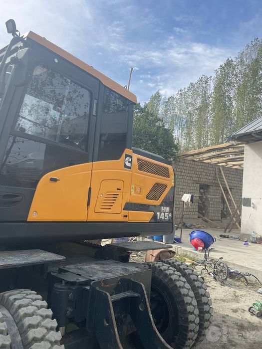 HYUNDAI 145+ 2021