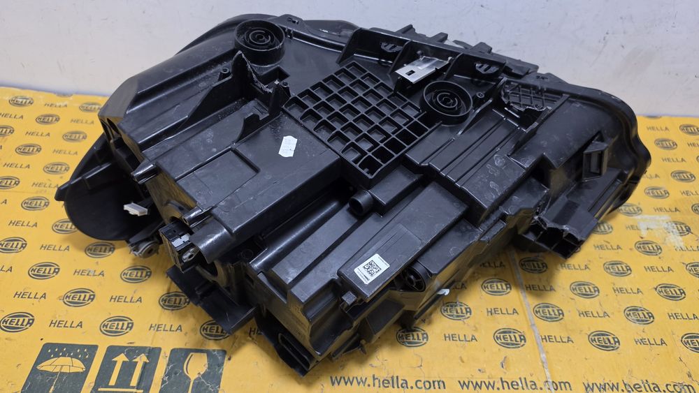 Far dreapta full led BMW X1 F48 facelift lci avariat spart 5A01178Far dreapta full led BMW X1 F48 facelift lci avariat spart 5A01178