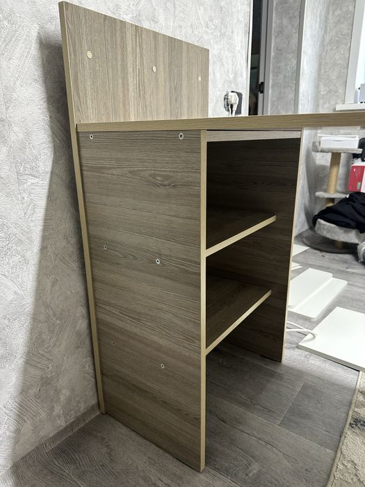 Продаю стол недорого