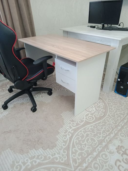 Компьютерный письменный стол