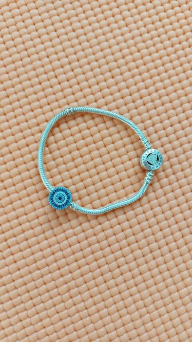 Браслет Пандора.