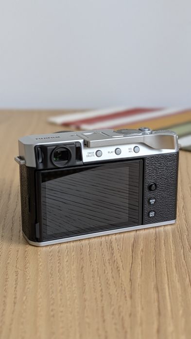 Fujifilm XE-4 Silver