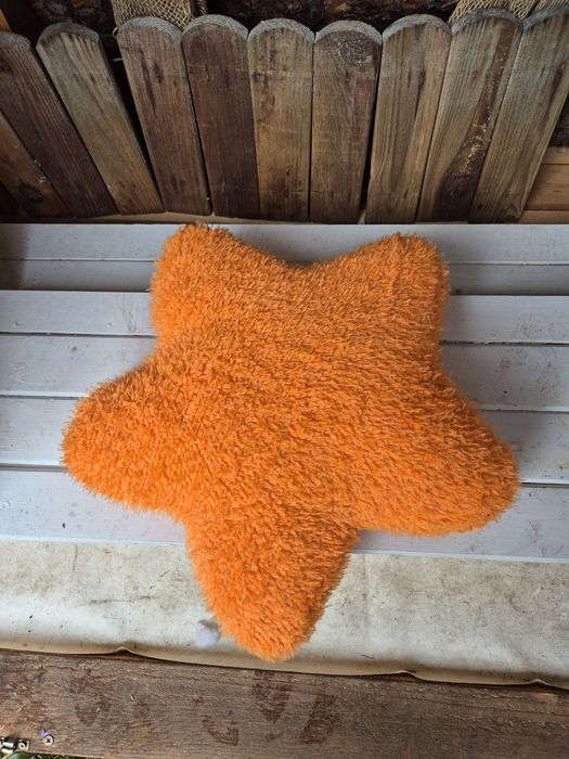 Различни декоративни възглавнички