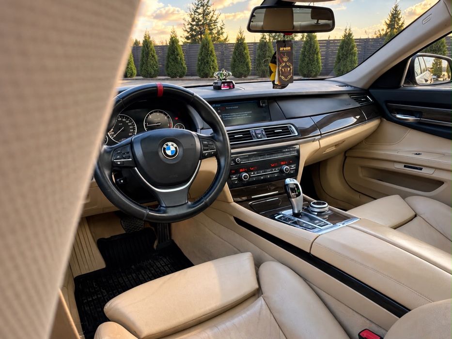 BMW Seria 7 2011 — imagine 5