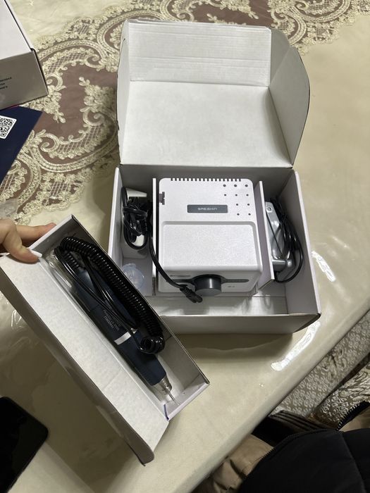 Машинка для маникюра и педикюра Strong 211 Проф аппарат