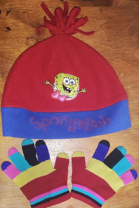 Шапки, перчатки, аарежки фирменные детские. Ледоступы