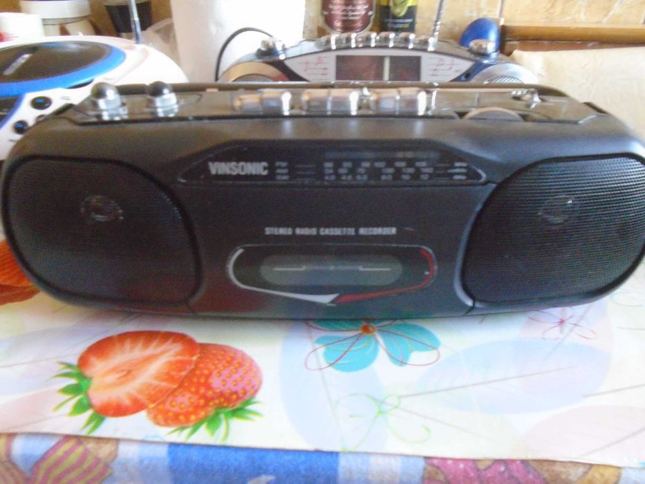 DVd-uri si Radio CD/Caset si USB