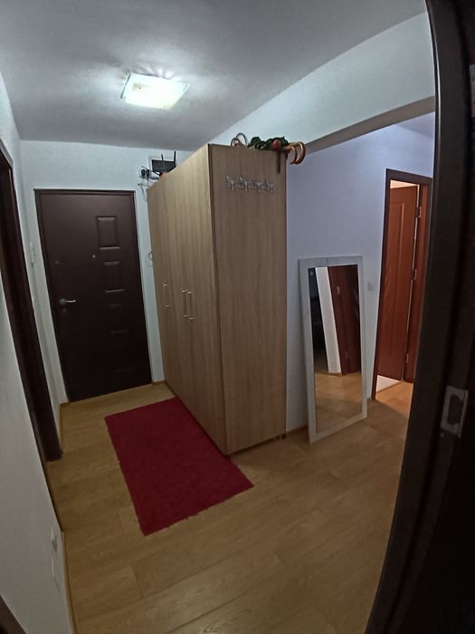 Apartament 3 camere de vanzare
