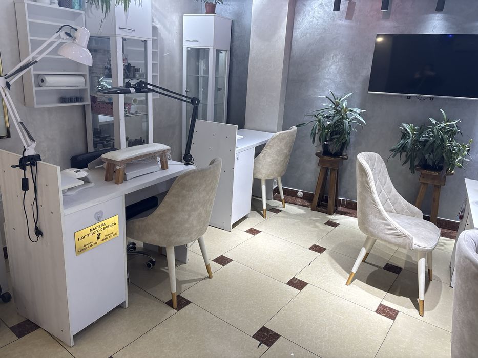 Сдаются в аренду рабочие места в салоне красоты