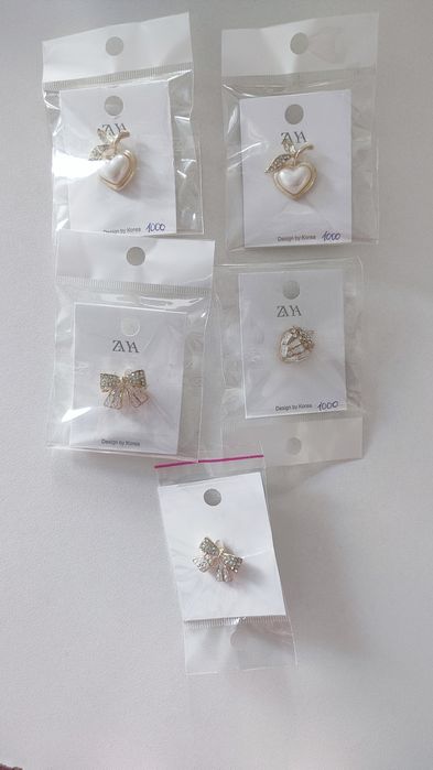 Броши на подарок