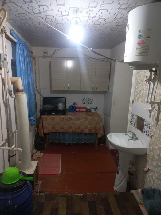 Xo'jayli tumani Drujba ko'chasi 19/9 kvartira sotiladi 3xona