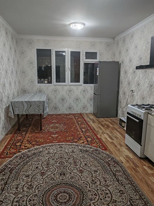 Uy sotiladi 9 etajkani 4 etaji 3 honali kvartira