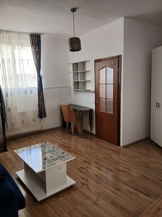 Garsonieră în Centru-Zorilor