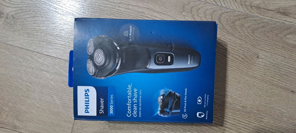 Aparat de ras Philips