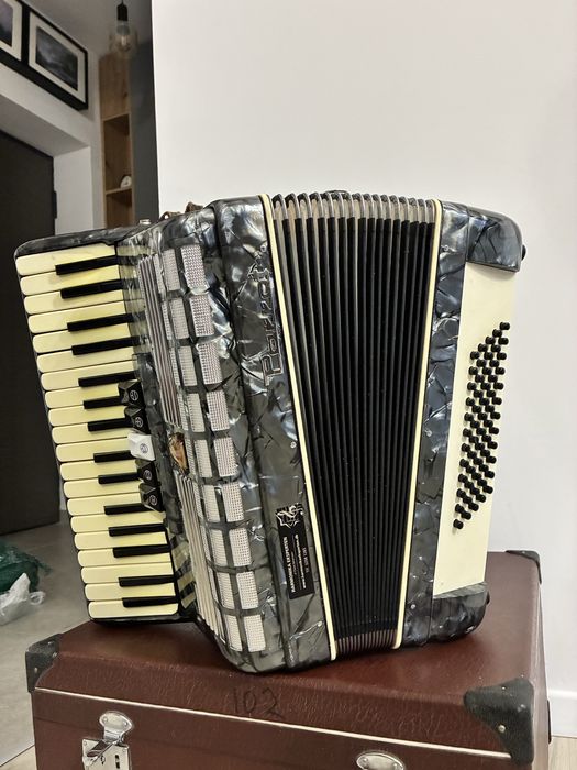 Acordeon Parrot cu 60 de basi