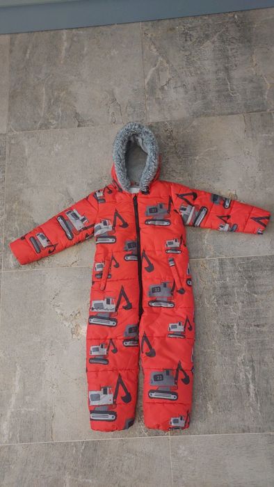 Vând salopeta next 4-5 ani unisex