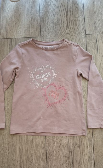 Дрехи на Guess за момиче на 4 години