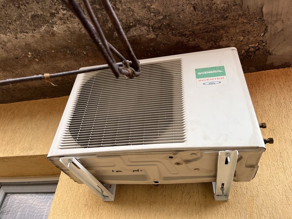 Инверторен климатик Fujitsu ASYB12LDC 12000 BTU