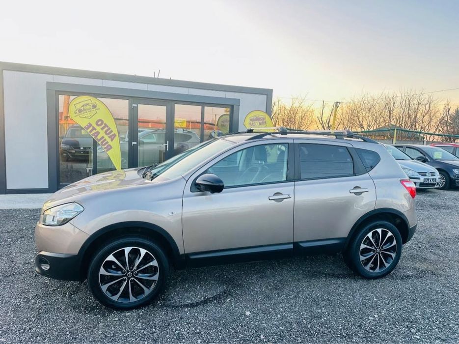 Vand Nissan Qashqai 1.6dCi - 4X4 - 2013 decembrie euro 5