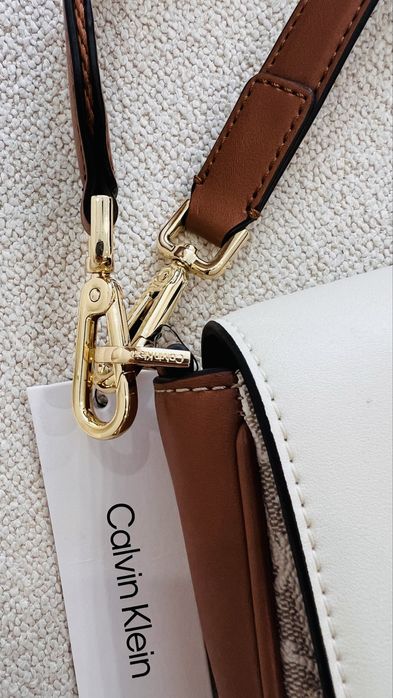 Продам сумку Calvin Klein! Оригинал! Новая!