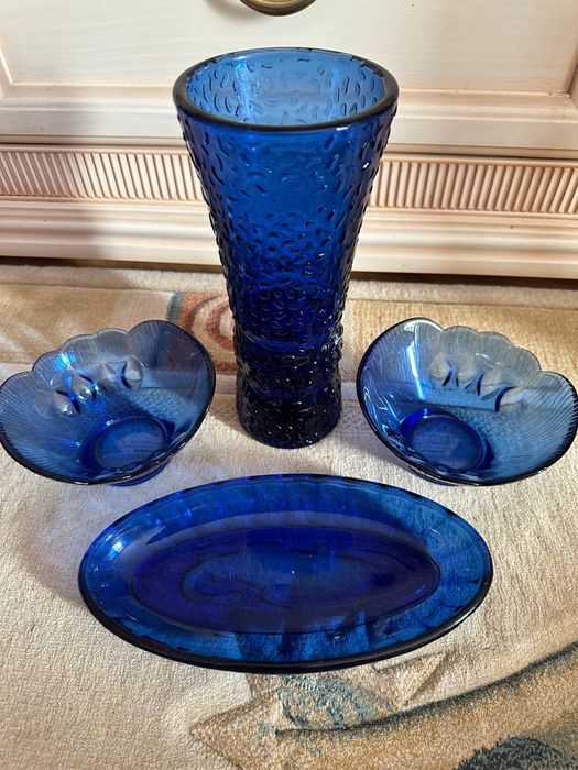 Вазы цветные советской эпохи