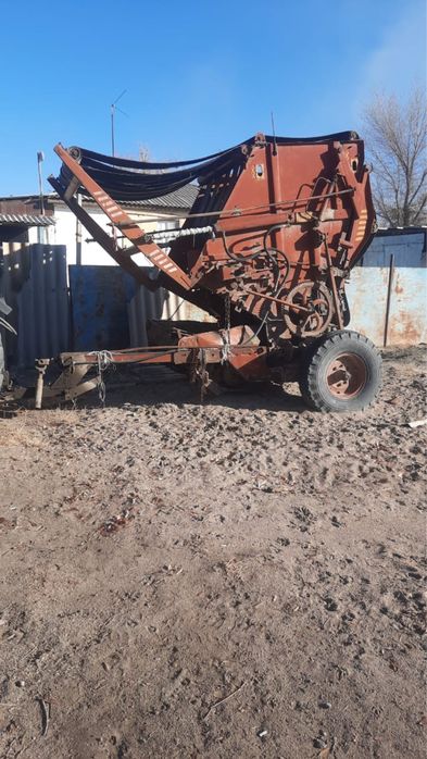 Трактор МТЗ-80 + копнитель КГ-2,6