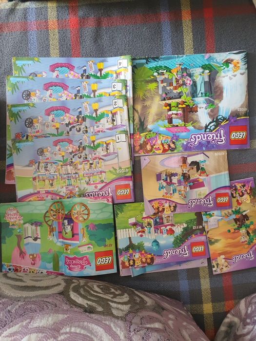 Очень много лего с инструкциями