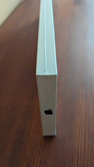 Чисто нова безжична клавиатура Apple Magic Wireless Keyboard с Numpad