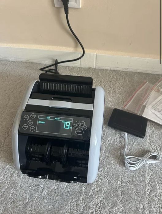 Masina numarat bani noua  cash