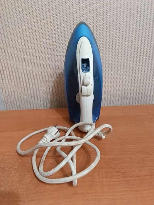 Продам утюг Bosch TDA2610/03.