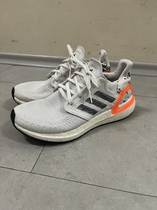 Обувки Adidas UltraBoost 2.0