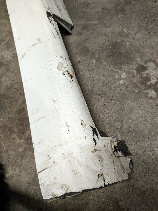 Продам пороги камри 40