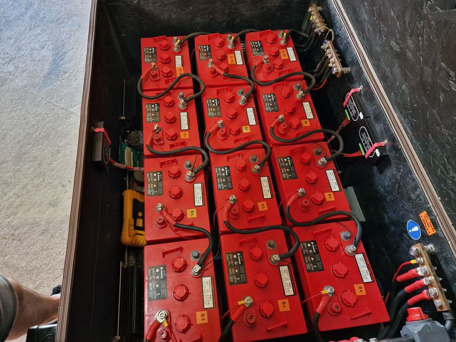 Banc baterii deepcycle 235Ah,6v ,17 kwh Rools