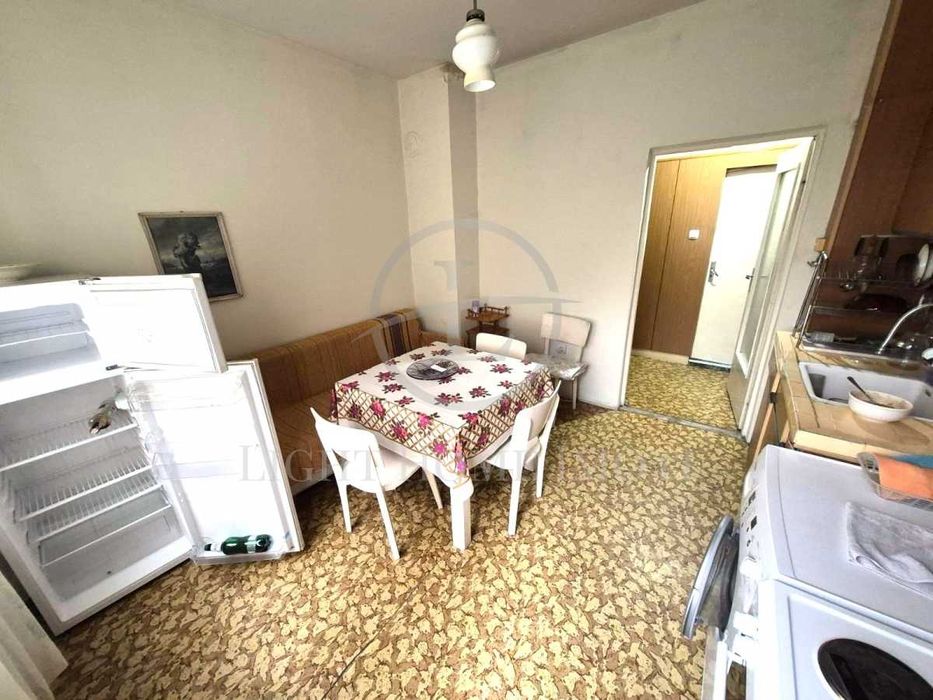 Реф. 3564 Тристаен Апартамент с Реална Квадратура / Белите Брези