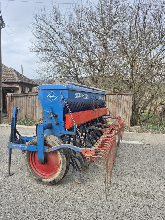 Freză de pământ tractor cultivator semănătoarea