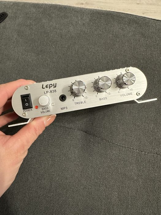 Усилвател Lepy 600W