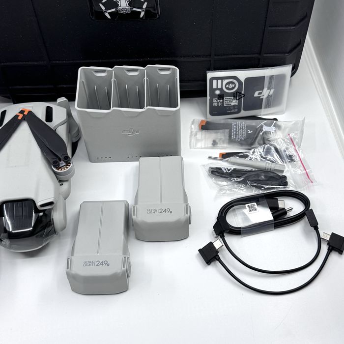 Drona DJI Mini 3 Fly More Combo | ca NOUA | Factura + Garantie | Pret Fix |