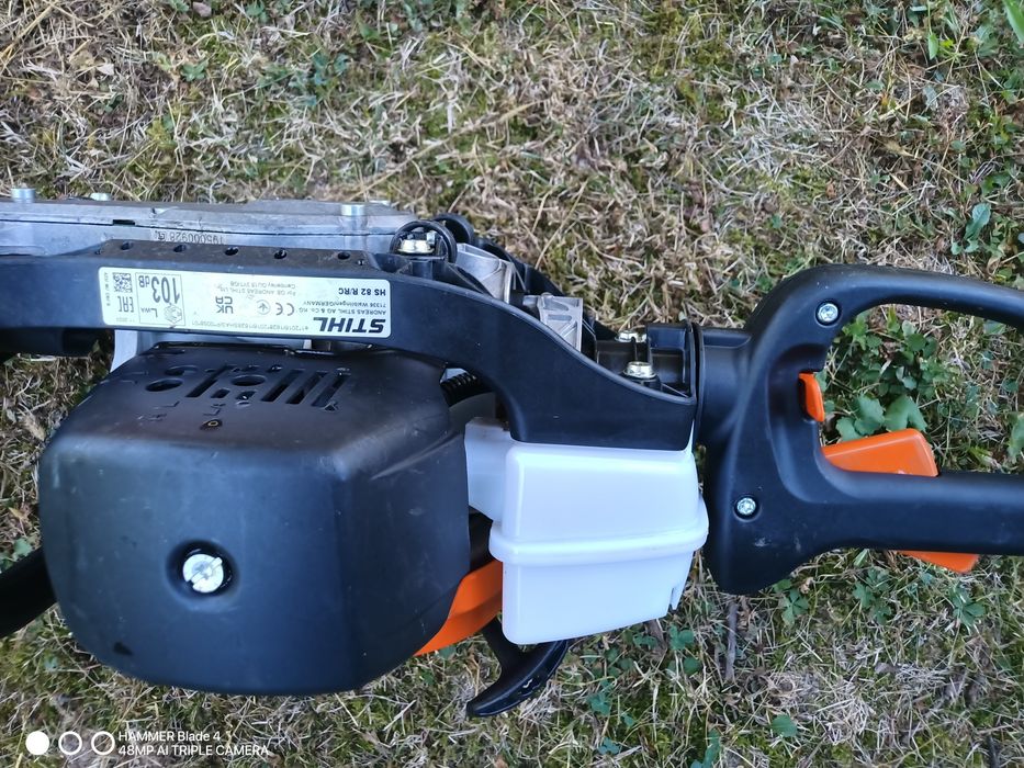 Професионална ножица за жив плет stihl  HS 82 R