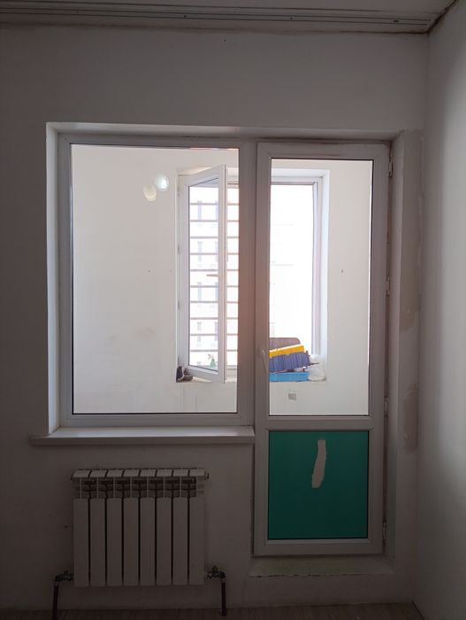 Продам дверь болкона с окном!