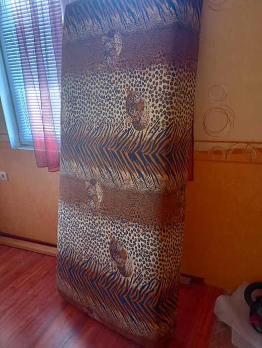 бяла спалня запазена