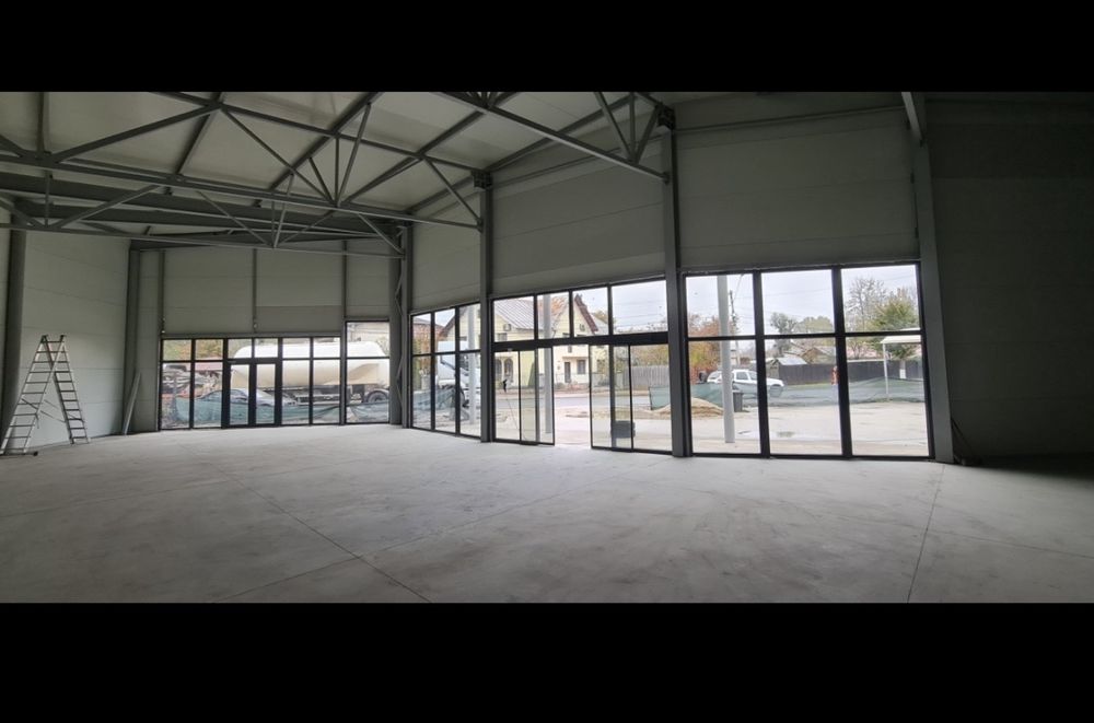 Spatiu Comercial De Inchiriat Suprafata 300 mp