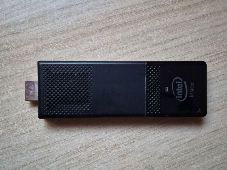 Mini PC STICK Intel cu Windows 10