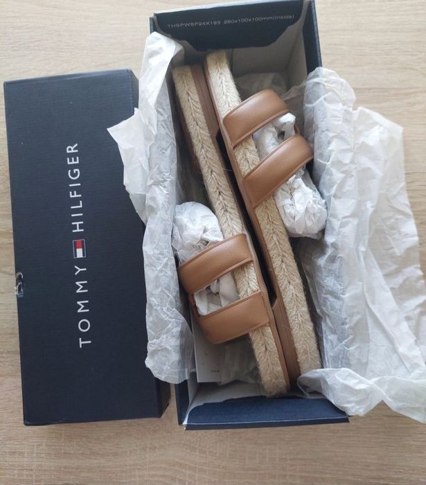 Tommy Hilfiger кожени чехли Emboss Sandal