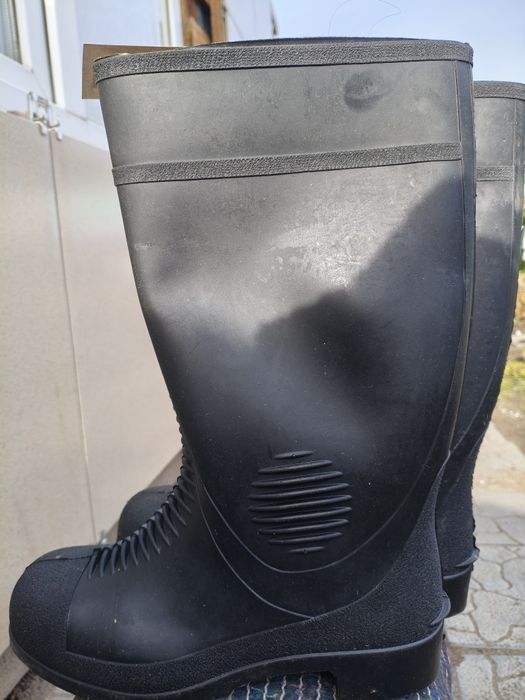 Резиновые мужские сапоги
