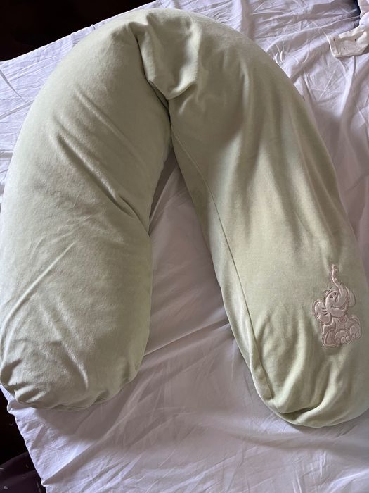 Pernă gravidă , stare foarte bună.