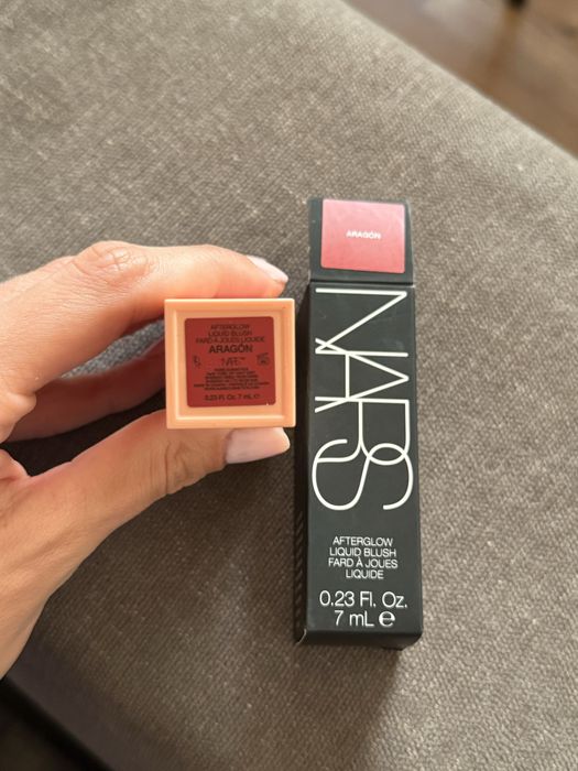 Blush lichid Nars