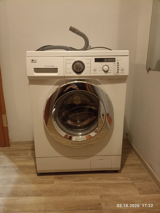 Продам стиральную машину LG