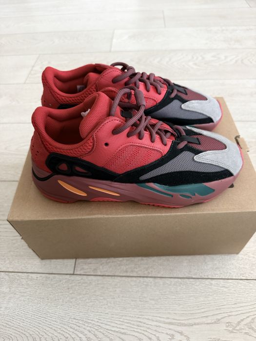 Adidas yeezy boost 700