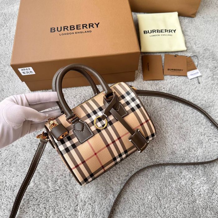 Geanta Burberry Small